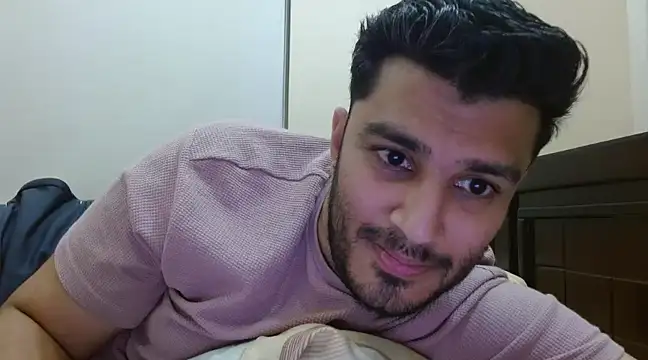 Snapshot of robintoit chatting on March 18, 4:39 pm robintoit online show from March 18, 4:39 pm