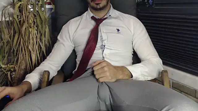 Snapshot of Naughtb0y chatting on February 23, 8:20 pm Naughtb0y online show from February 23, 8:20 pm