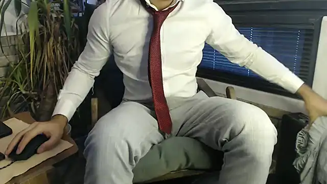 Snapshot of Naughtb0y chatting on January 23, 1:13 pm Naughtb0y online show from January 23, 1:13 pm