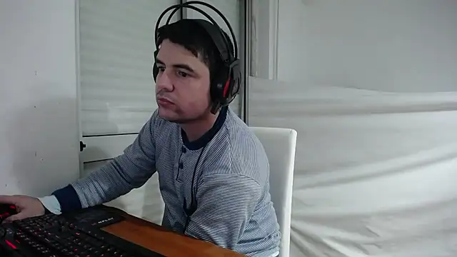 Kohaynewbie online show from January 12, 8:24 pm