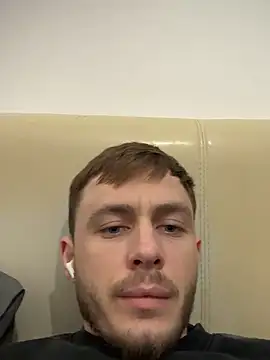 Julian128 online show from February 23, 9:14 pm