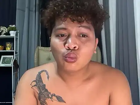 asian sweetboy online show from February 20, 11:34 am