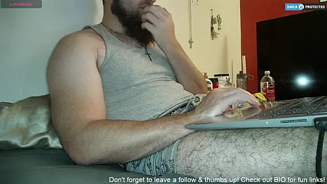 dikdowndaddy online show from March 26, 12:04 am