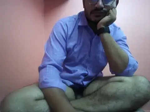 Snapshot of naughtymike0007 chatting on September 19, 3:40 am naughtymike0007 online show from September 19, 3:40 am
