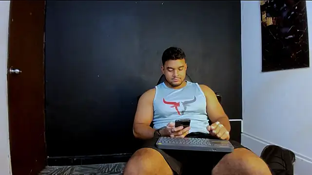 Big furry bear13 online show from April 12, 3:57 pm