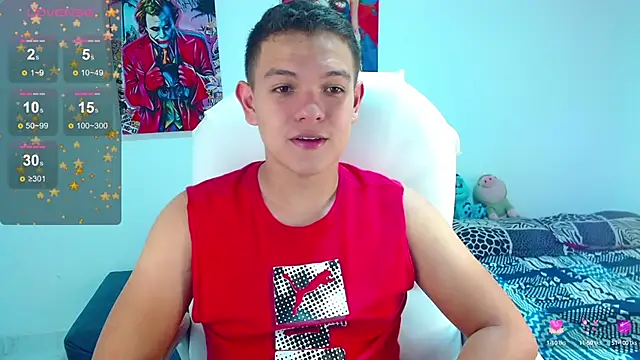 Snapshot of Dunkan_Kravitz chatting on December 18, 8:47 pm Dunkan Kravitz online show from December 18, 8:47 pm