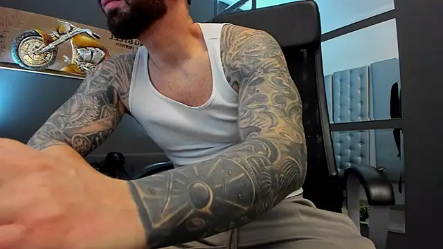 AronGrant online show from February 5, 9:15 am