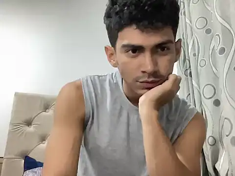 WildLogan online show from February 11, 1:54 am