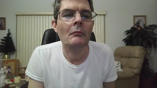 Copfiremen4566 online show from December 21, 2:52 am