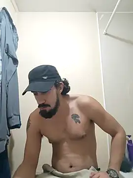 Snapshot of RoleMaster2069 chatting on January 17, 8:34 am RoleMaster2069 online show from January 17, 8:34 am