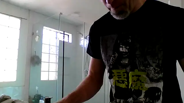 El Gizmo online show from February 13, 8:36 pm