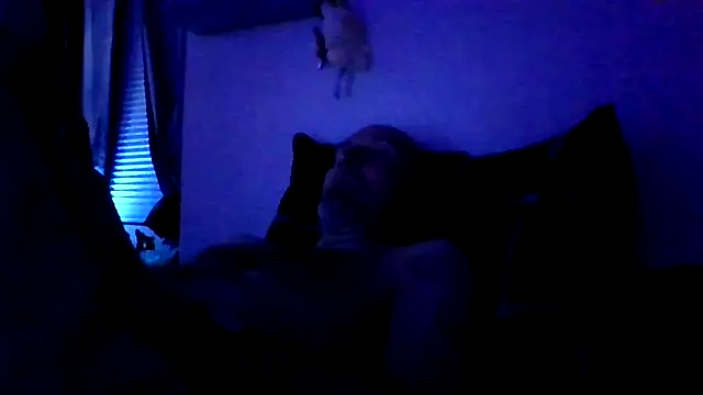 El Gizmo online show from March 24, 11:59 am