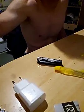 v4Tomasgrau9 online show from April 9, 10:27 pm