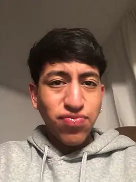 Snapshot of modelo180 chatting on March 7, 1:20 am modelo180 online show from March 7, 1:20 am
