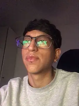 Snapshot of modelo180 chatting on March 18, 12:40 am modelo180 online show from March 18, 12:40 am