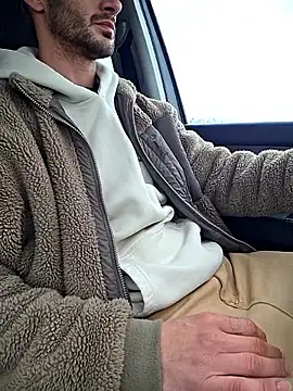 Zeefy online show from March 31, 9:33 am