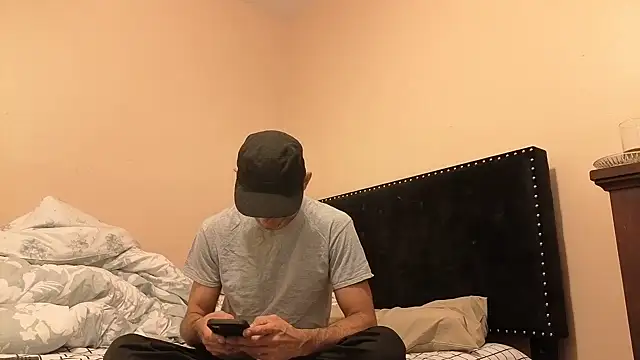 hailzeffn online show from October 4, 11:42 pm