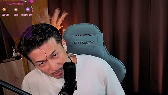 HARU-outdoor-x online show from October 25, 2:19 pm