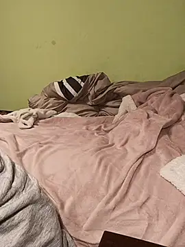 niesmialy39oon online show from November 24, 5:03 pm