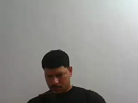 Snapshot of PIGDIRTY22 chatting on December 17, 3:17 pm PIGDIRTY22 online show from December 17, 3:17 pm