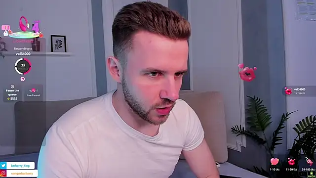 EnriqueBarberry online show from April 18, 5:42 am