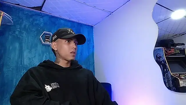 Liam lee online show from January 25, 12:58 pm