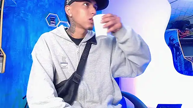 Liam lee online show from January 7, 1:10 pm