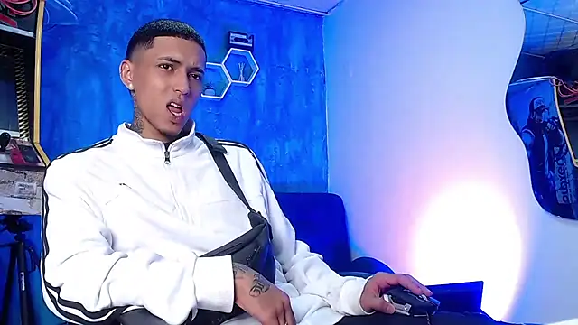 Liam lee online show from January 2, 12:57 pm