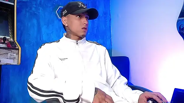 Liam lee online show from January 11, 1:01 pm