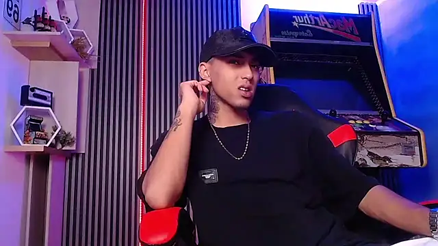 Liam lee online show from March 15, 1:07 pm