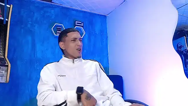 Liam lee online show from February 14, 12:57 pm