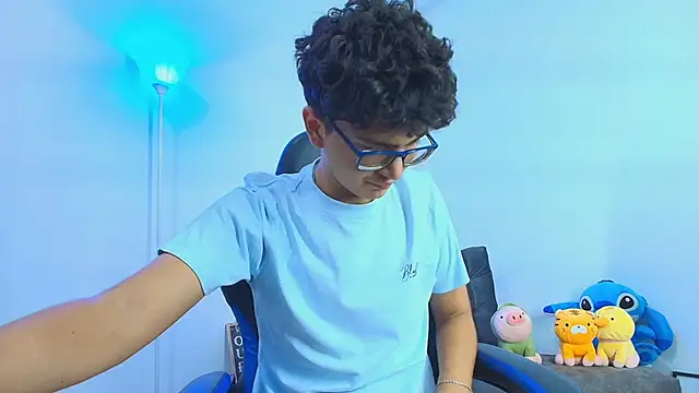 TylerWhite  online show from October 23, 3:43 am