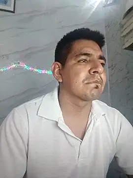 latino17 online show from July 28, 8:34 pm