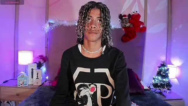 Maxim-Walker online show from December 18, 3:15 am