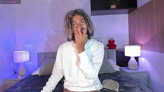 Maxim-Walker online show from December 14, 3:07 am