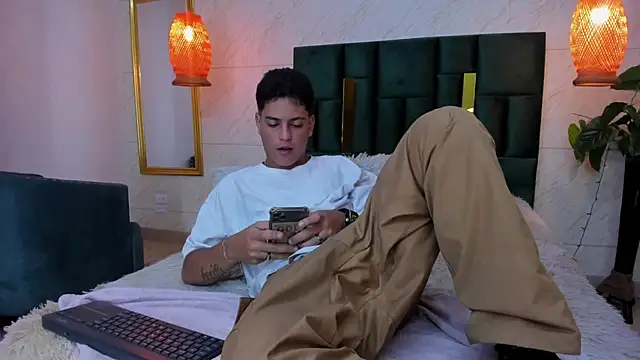 Levy Steve online show from September 10, 4:11 am