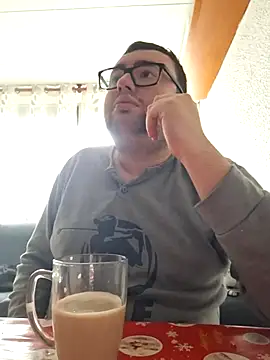 Javier bear online show from February 1, 9:30 am