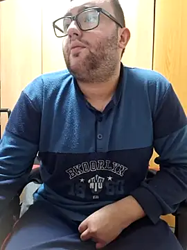 Javier bear online show from March 11, 2:51 pm