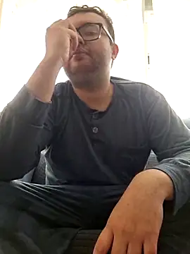 Javier bear online show from March 27, 11:00 am