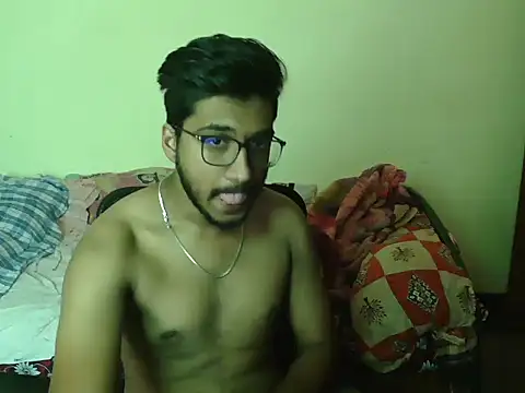 Snapshot of dineshcallboyhyderabad chatting on September 11, 4:11 am dineshcallboyhyderabad online show from September 11, 4:11 am