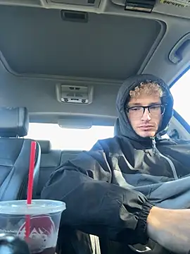 CreamyAustin online show from October 31, 7:28 pm