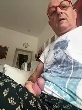 Frank22xx online show from October 12, 6:29 am