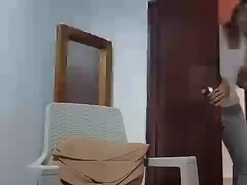 jackbigcock11 online show from April 15, 9:37 pm