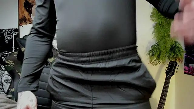 layneinchains online show from January 27, 10:38 pm