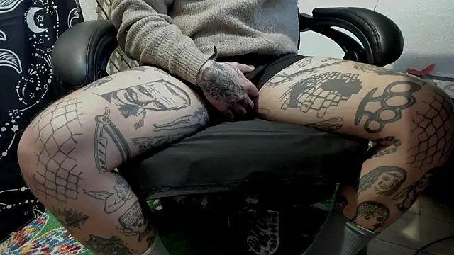 layneinchains online show from March 18, 11:44 am