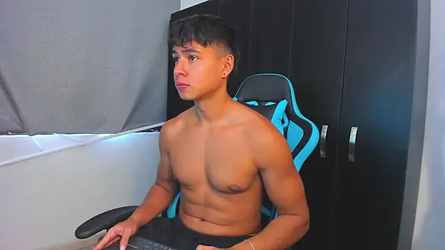 Bray Kevin online show from November 22, 3:22 pm