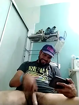 Snapshot of MrDickUdown24_7 chatting on October 13, 1:39 pm MrDickUdown24 7 online show from October 13, 1:39 pm