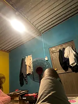 Snapshot of amil93sl chatting on October 9, 3:06 pm amil93sl online show from October 9, 3:06 pm