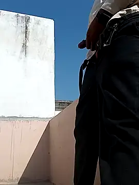 yours smp online show from December 3, 7:41 am