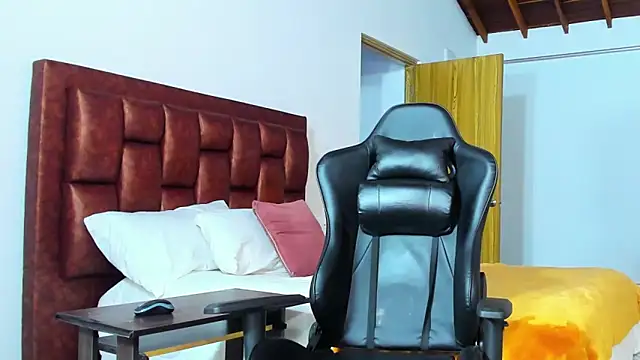 sexy blackman3606 online show from February 23, 2:24 am